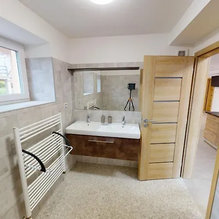 U Mirase Apartament *